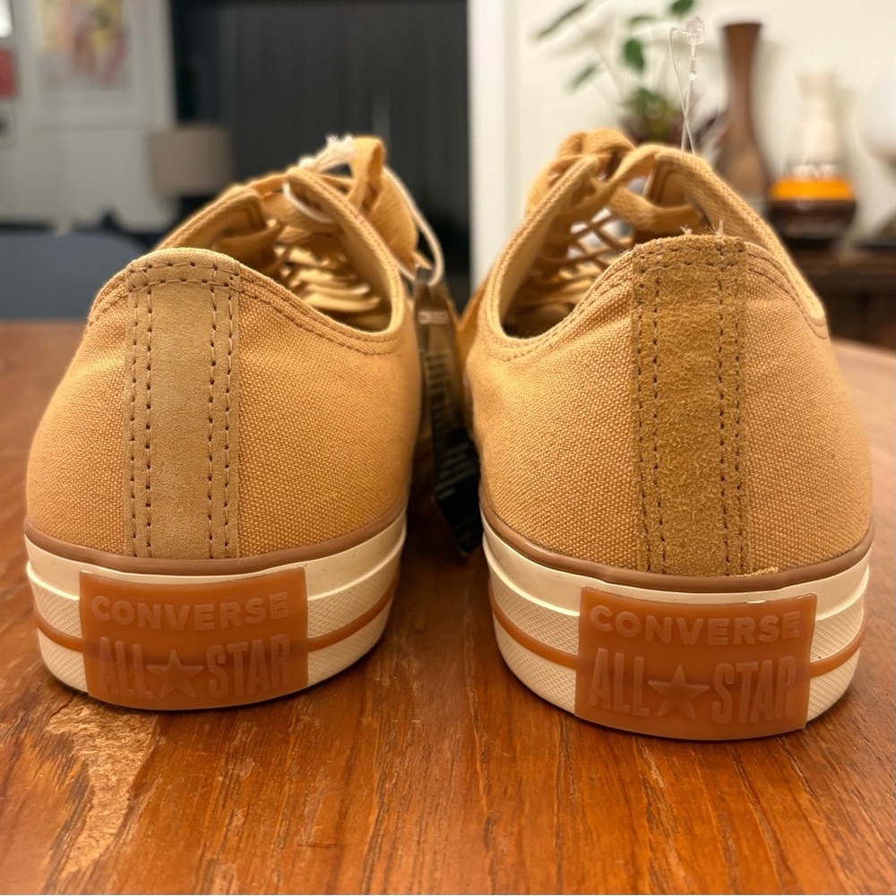 Brand new, never worn! Converse Chuck Taylor All Star
Low 'Sandy Shore'. Size 13 - Picture 3 of 6